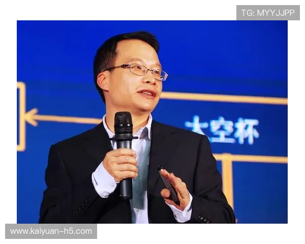 以具滋哲的学术思想为核心,探索其在现代哲学与文化中的深远影响 以具滋哲的学术思想为核心,探索其在现代哲学与文化中的深远影响